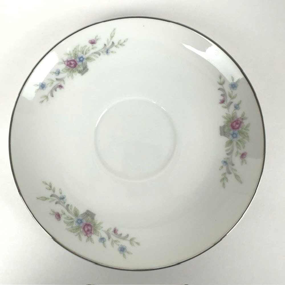 Florenteen Fantasia Saucer set of 2 White w/Flowers In Gray Baskets Japan
